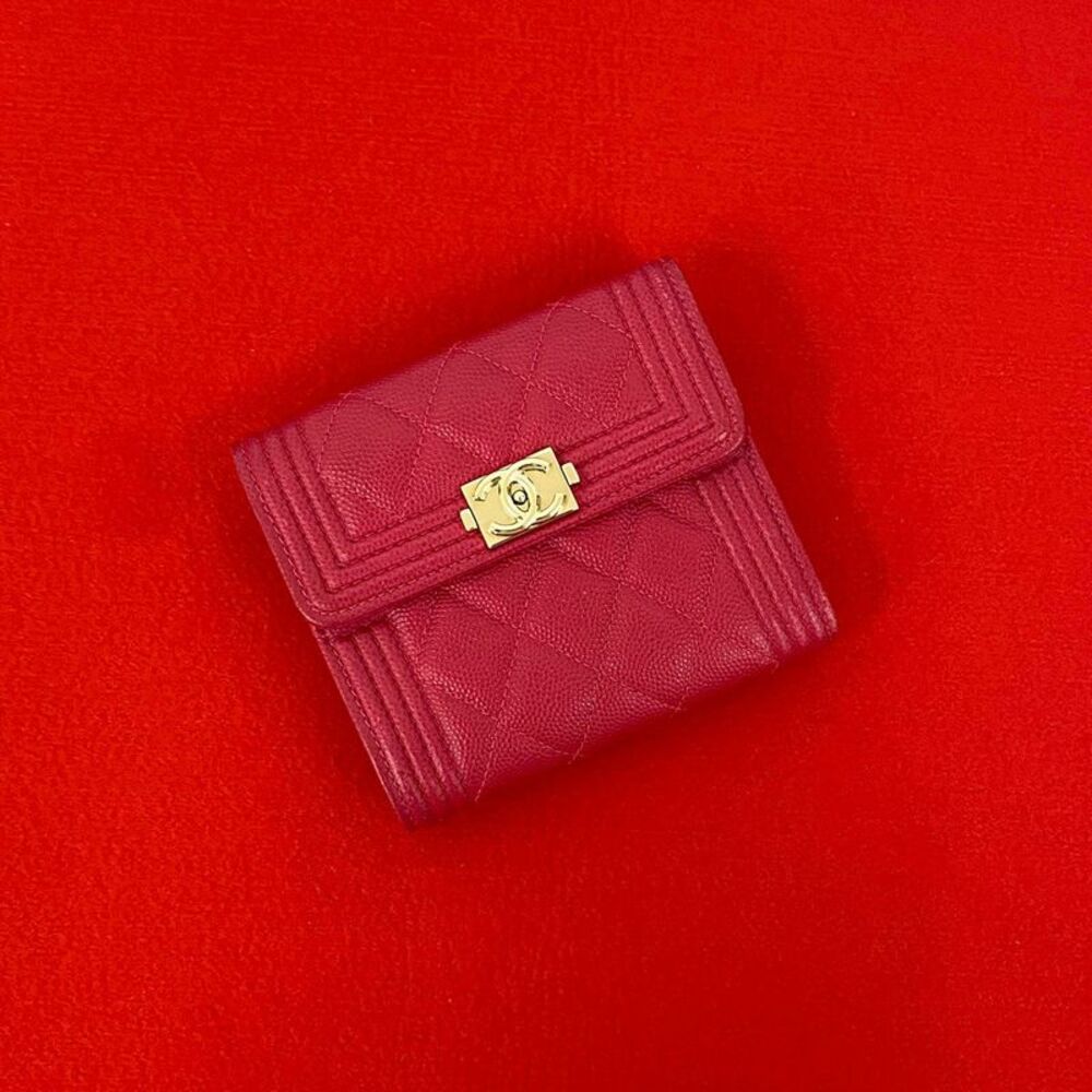 Chanel Boy Chanel Caviar Wallet
